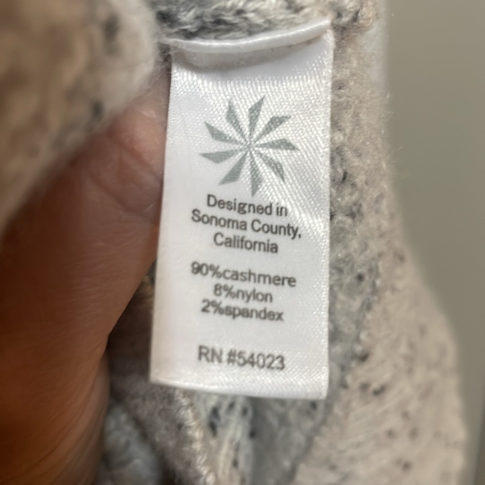 Athleta gray cashmere crew neck sweater - Picture 3 of 7